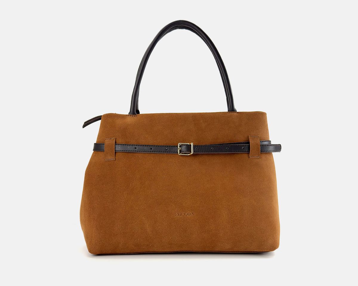 Cuco maxi de serraje en color camel, de frente